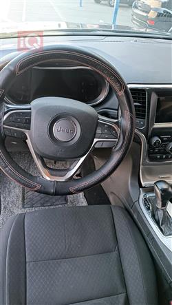 جیپ گراند شیرۆکی